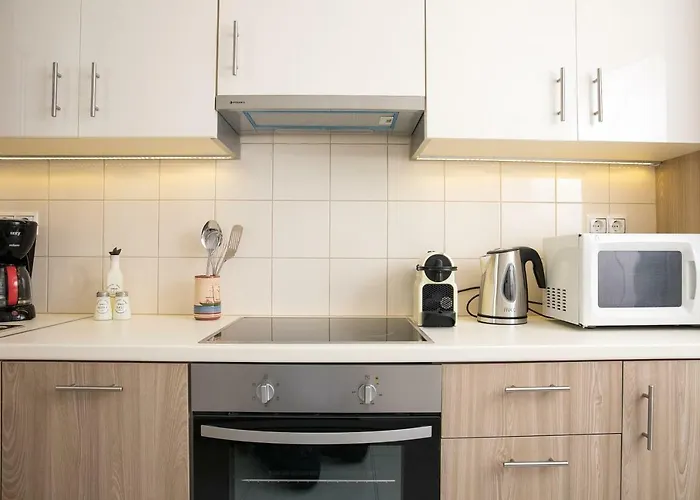 Metro Fix Cosy Apartment
