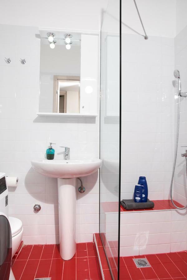 Metro Fix Cosy Apartment *